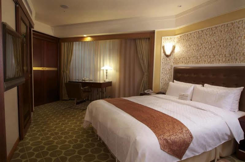 Royal Palace Hotel Taipei Eksteriør bilde